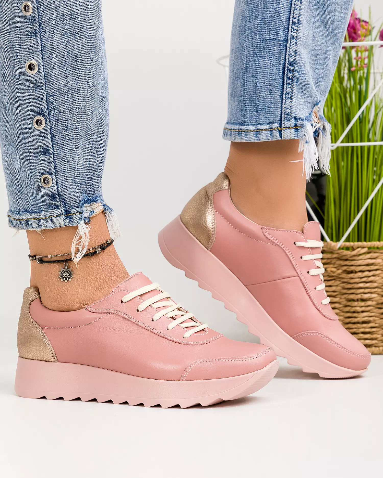 pantofi-casual-dama-piele-naturala-roz-cu-auriu-villaprn-50323-2.webp