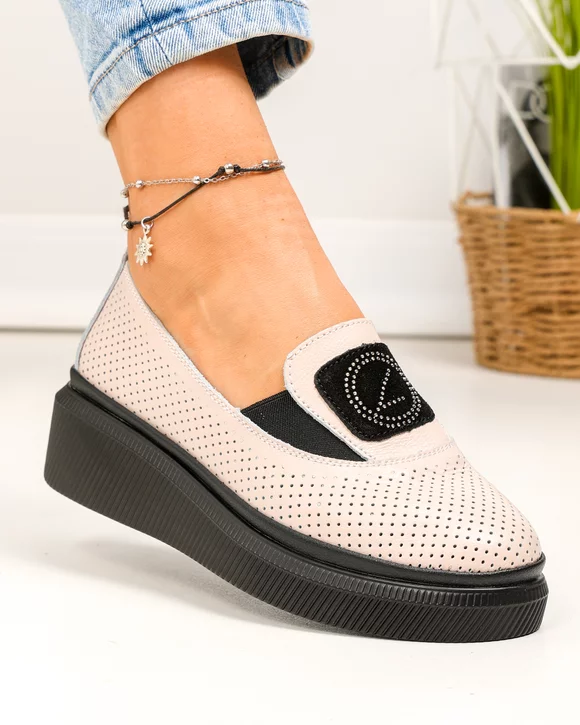 Pantofi casual dama piele naturala roz cu inchidere slip-on si perforatii JY3871