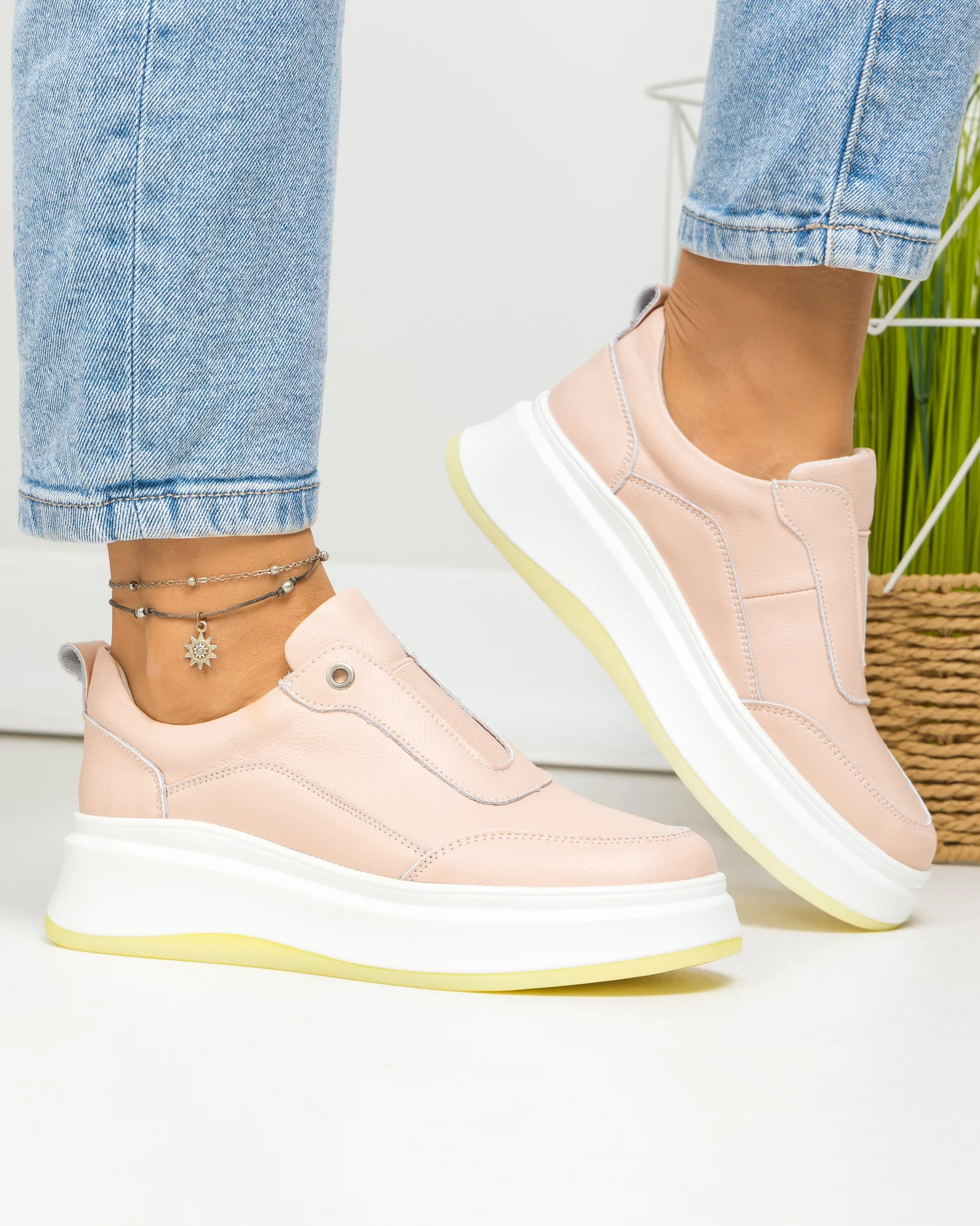 pantofi-casual-dama-piele-naturala-roz-cu-insertie-elastica-f002-293-84031-2.webp