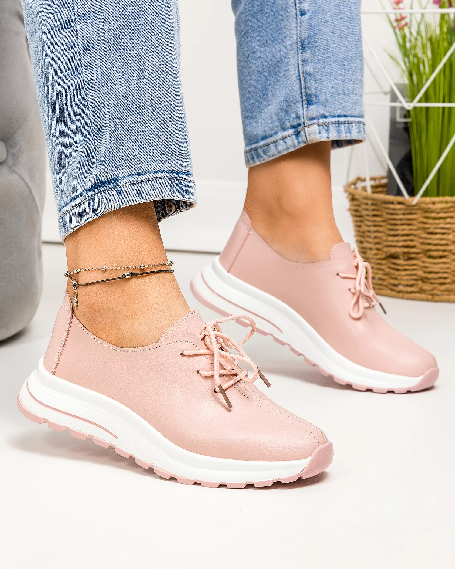 pantofi-casual-dama-piele-naturala-roz-cu-varf-rotunjit-si-inchidere-sireturi-t-5931-68101-2.webp
