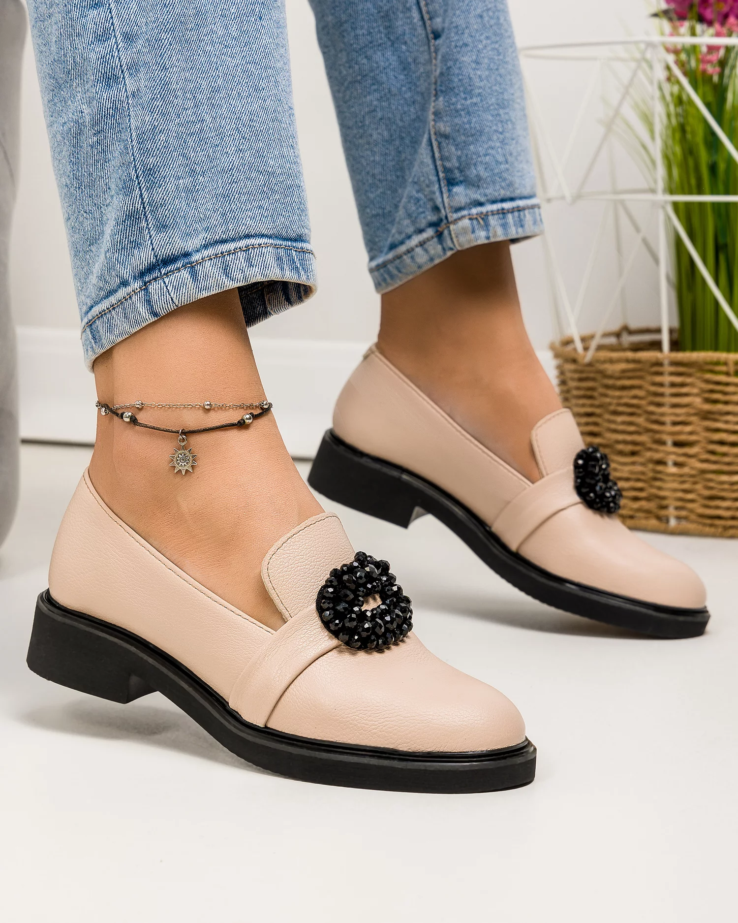 pantofi-casual-dama-piele-naturala-roz-pudra-cu-accesoriu-frontal-si-inchidere-slip-on-pc823-2-69058-2.webp