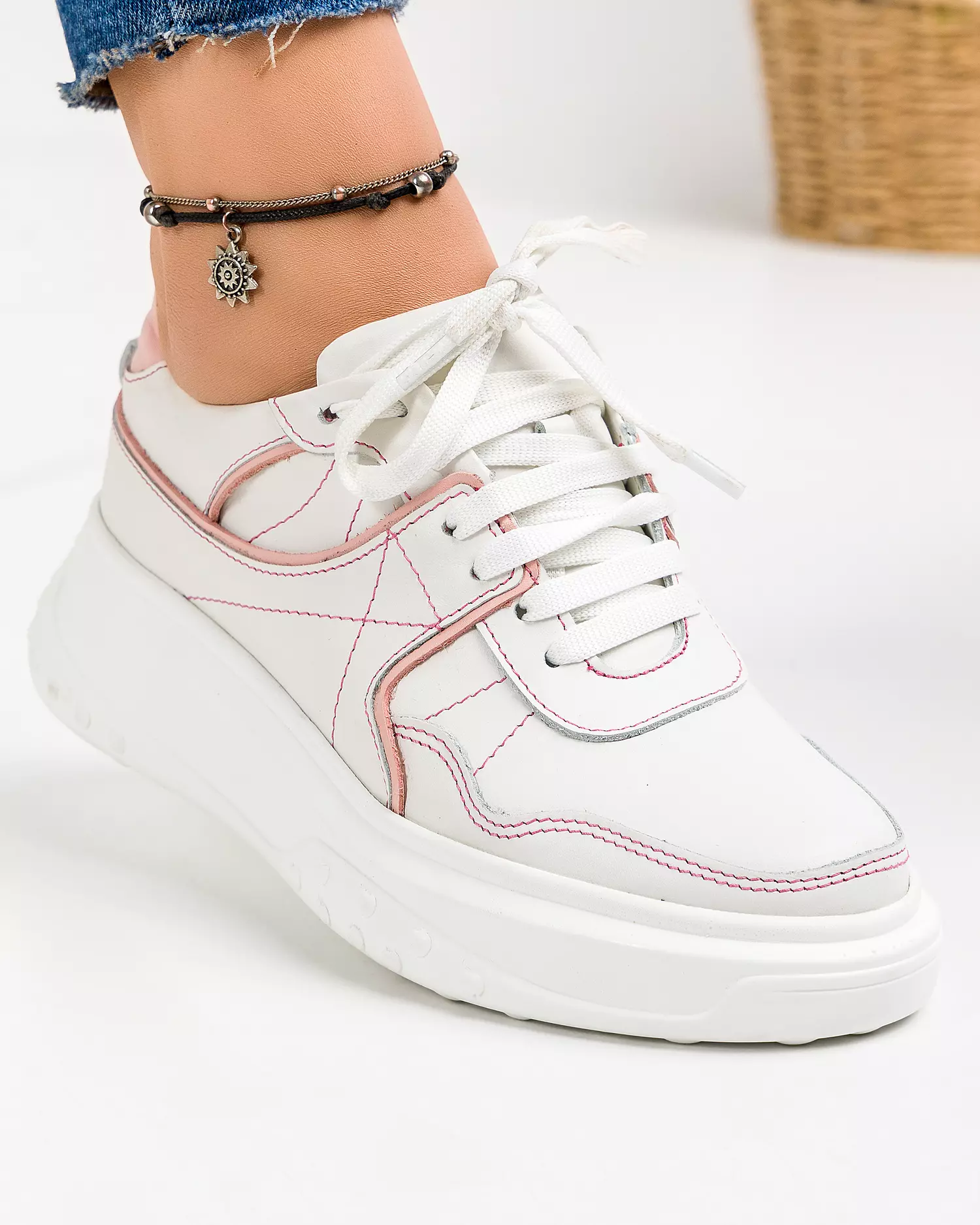 pantofi-casual-piele-naturala-alb-cu-roz-cu-inchidere-sireturi-ravena2-51064-2.webp