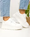 Pantofi casual piele naturala albi cu talpa groasa si inchidere sireturi F001-777 1
