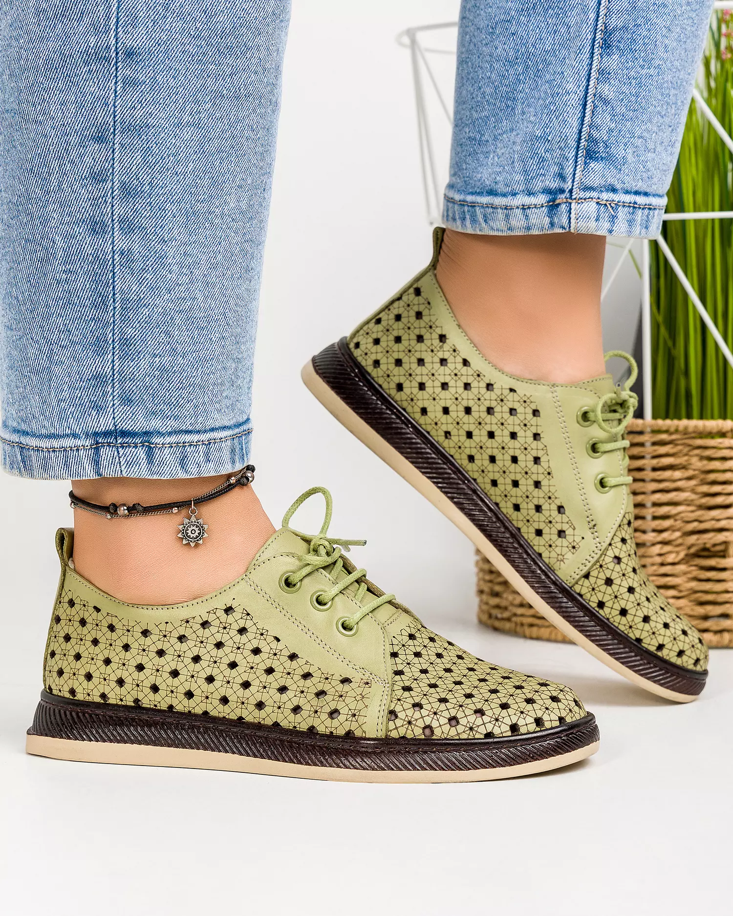 pantofi-casual-piele-naturala-avocado-cu-inchidere-sireturi-si-perforatii-ak990-51943-2.webp