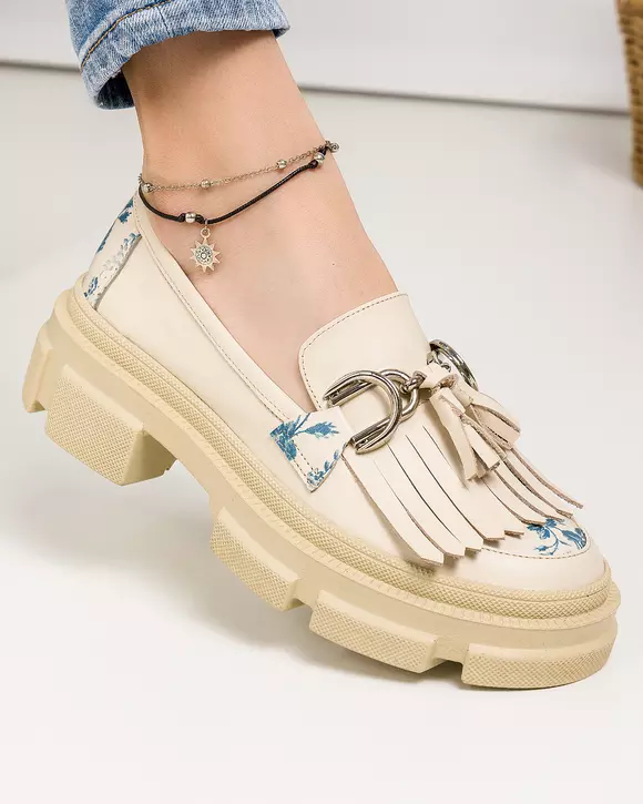 Pantofi casual piele naturala bej cu franjuri si inchidere slip-on POL216