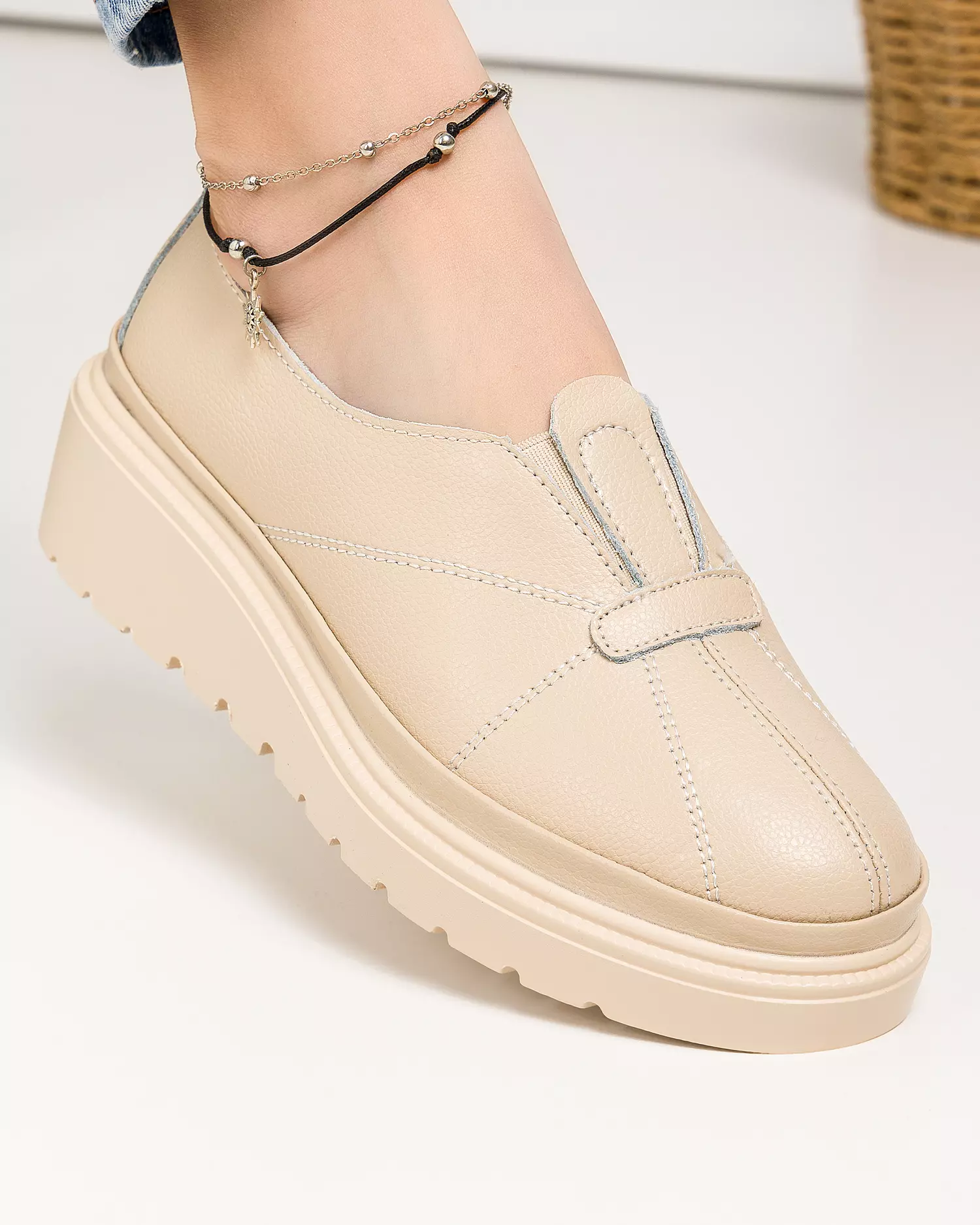 pantofi-casual-piele-naturala-bej-cu-inchidere-slip-on-si-cusaturi-decorative-jy3371-63298-2.webp