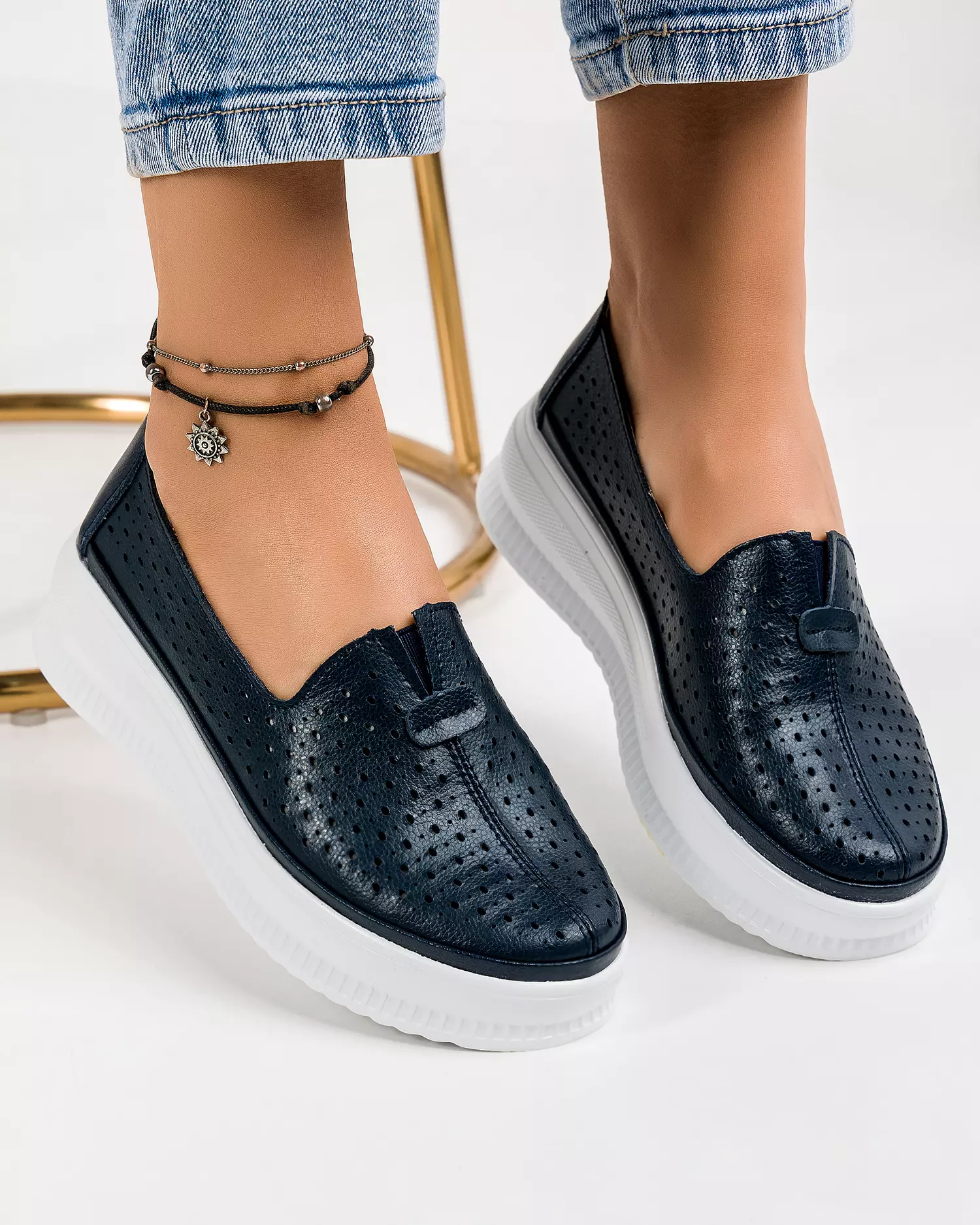pantofi-casual-piele-naturala-bleumarin-perforati-cu-inchidere-slip-on-aw462-47779-2.webp
