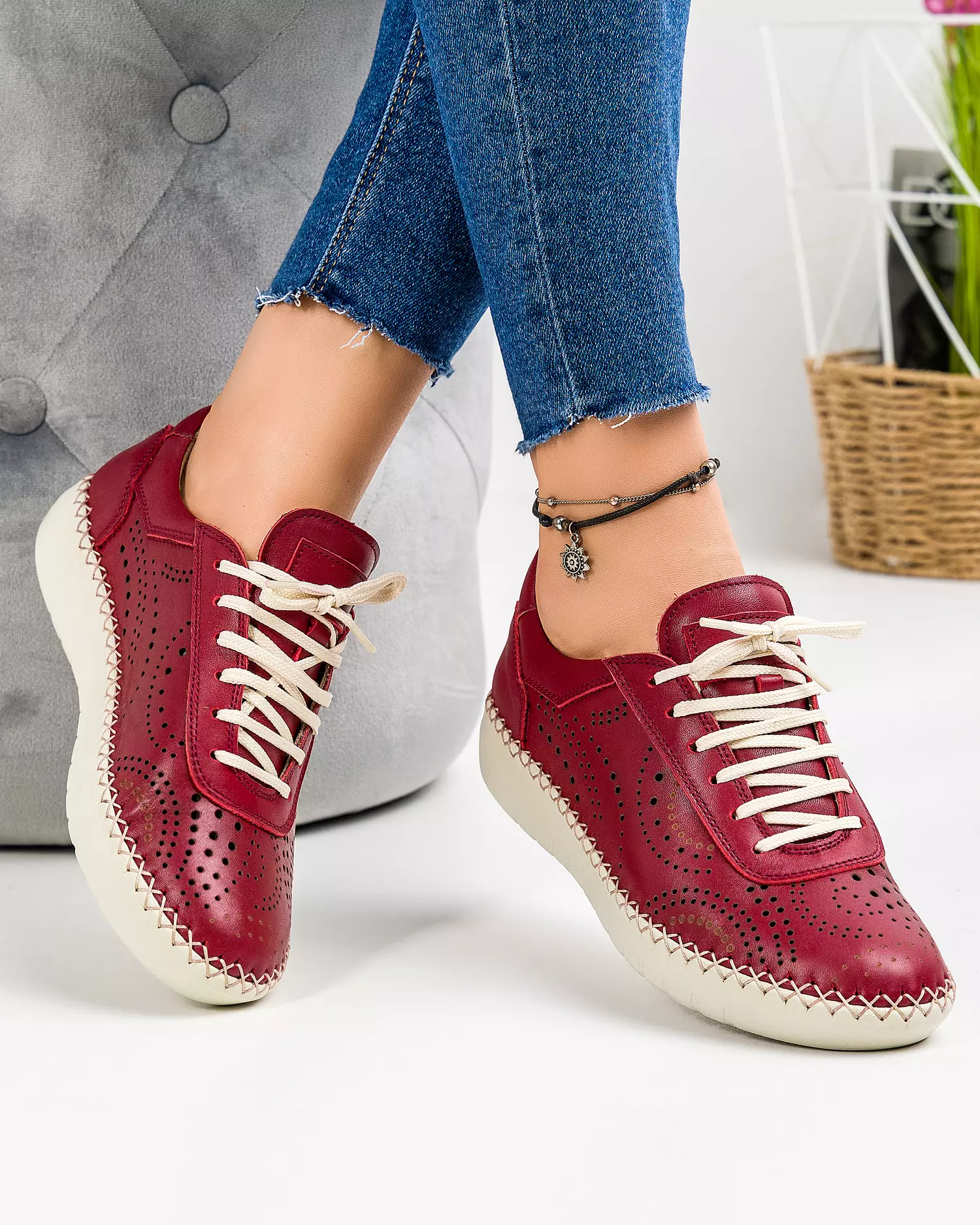 pantofi-casual-piele-naturala-bordo-perforati-cu-talpa-cusuta-evora167-48424-2.webp