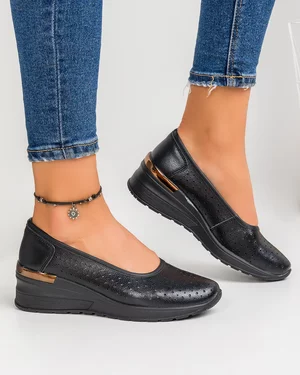 Pantofi Casual Piele Naturala Dama Peforati Negri AW402