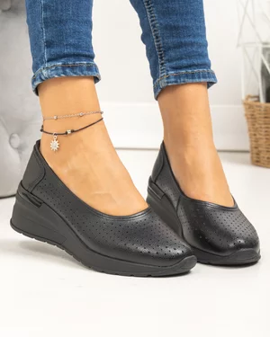 Pantofi Casual Piele Naturala Dama Peforati Negri AW402