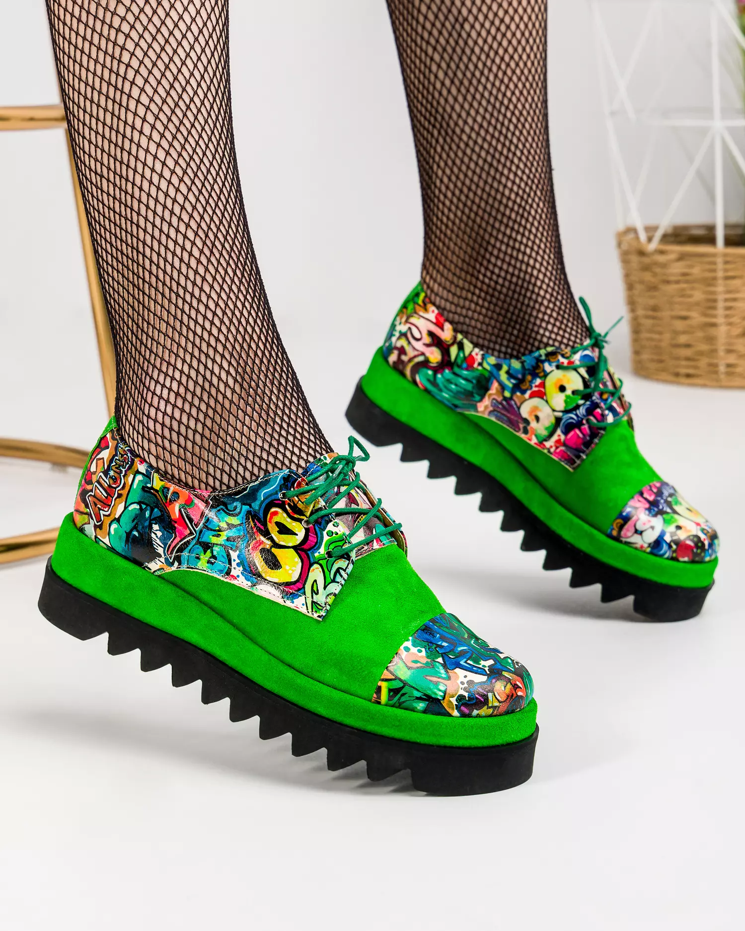 pantofi-casual-piele-naturala-intoarsa-verzi-cu-imprimeu-grafitti-pol180-51367-2.webp