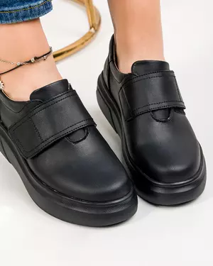 Pantofi casual piele naturala negri cu inchidere scai T-5008