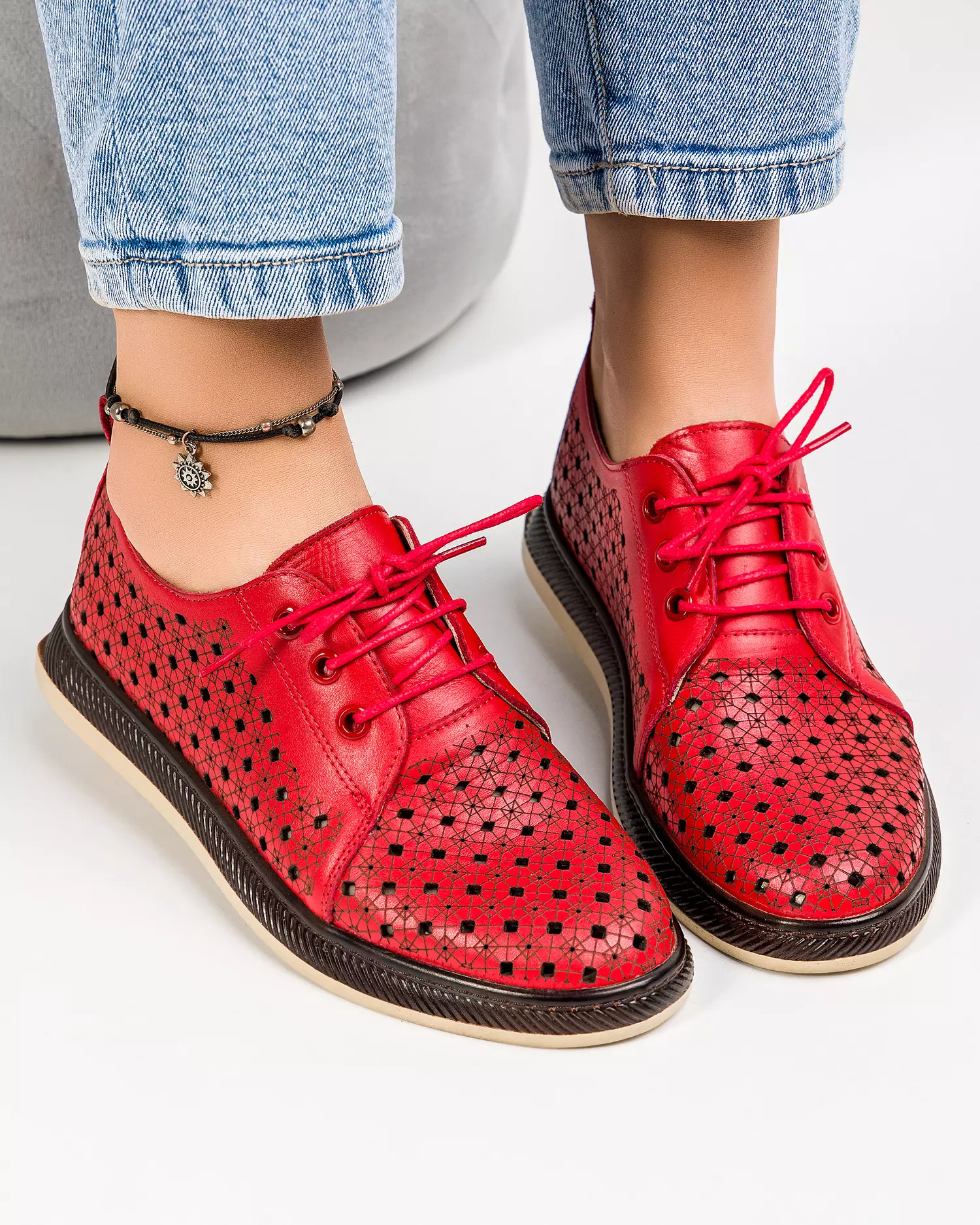 pantofi-casual-piele-naturala-rosii-cu-inchidere-sireturi-si-perforatii-ak990-51952-2.webp