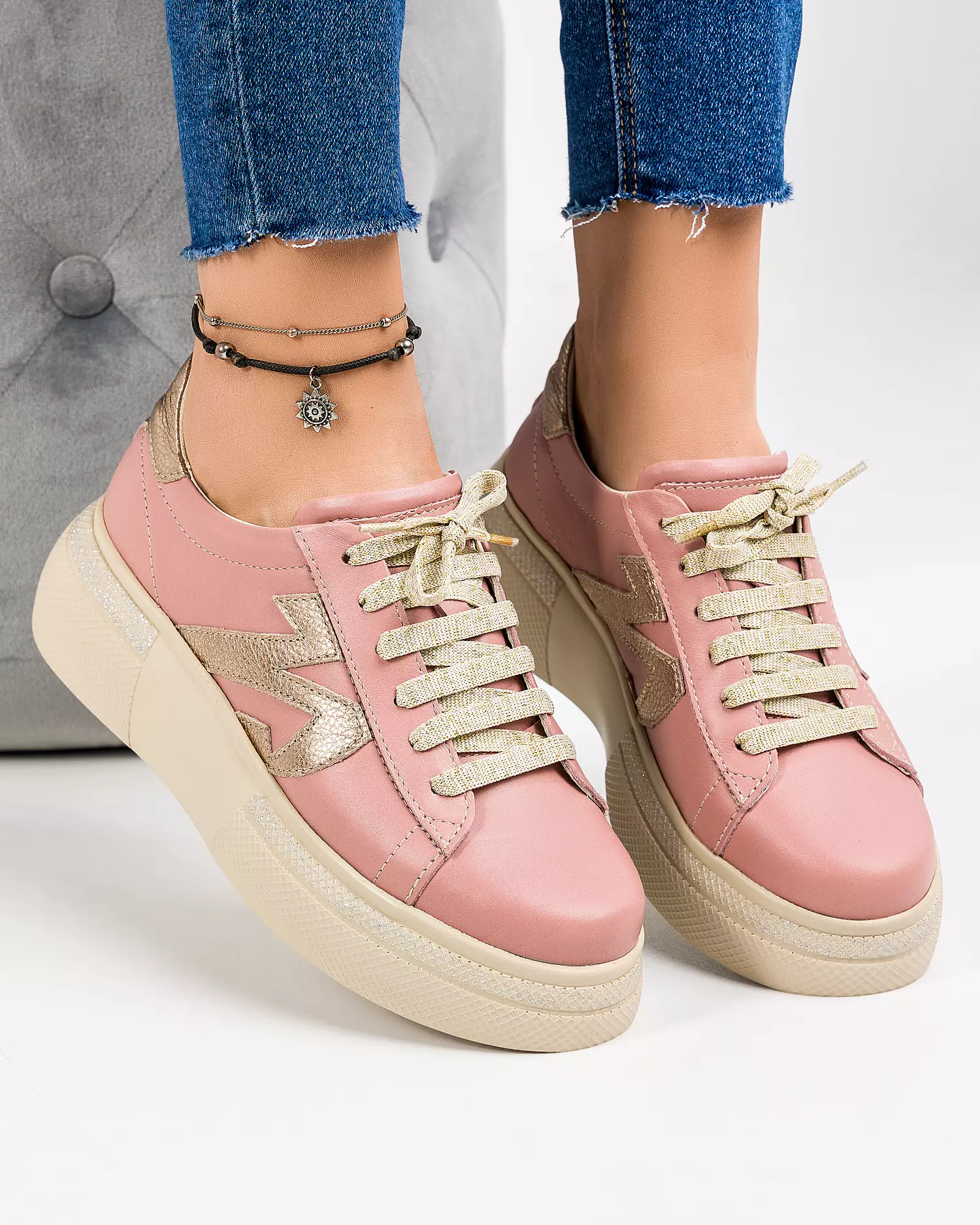 pantofi-casual-piele-naturala-roz-cu-detaliu-auriu-asti207-48403-2.webp