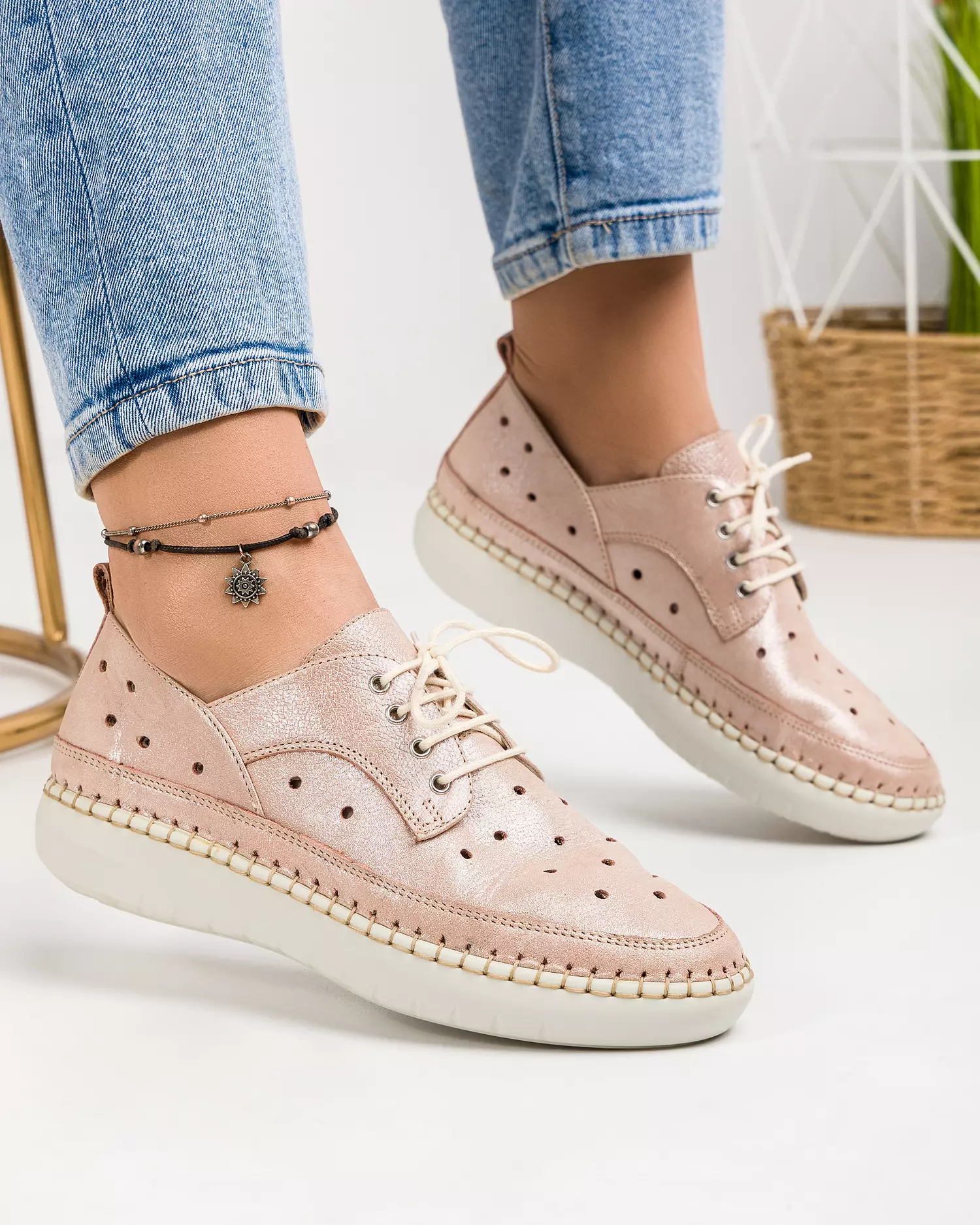 pantofi-casual-piele-naturala-roz-sidef-perforati-si-talpa-cusuta-lf242-52462-2.webp