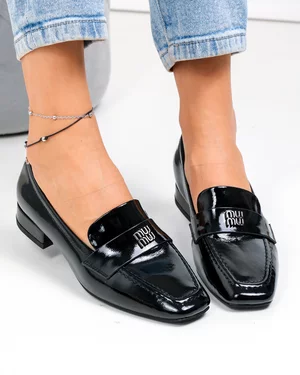 Pantofi dama piele naturala lacuita negri cu inchidere slip-on si toc mic TN6501