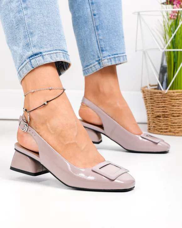 Pantofi dama piele naturala lacuita roz inchis cu toc gros si aplicatie metalica TN6408