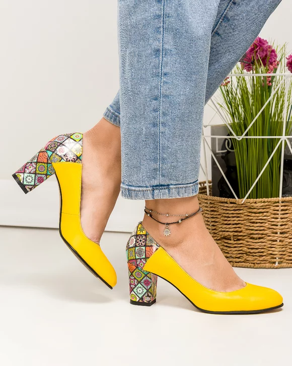 Pantofi Eleganti - Pantofi eleganti piele naturala galbeni cu model geometric multicolor si toc gros WIZ23-2