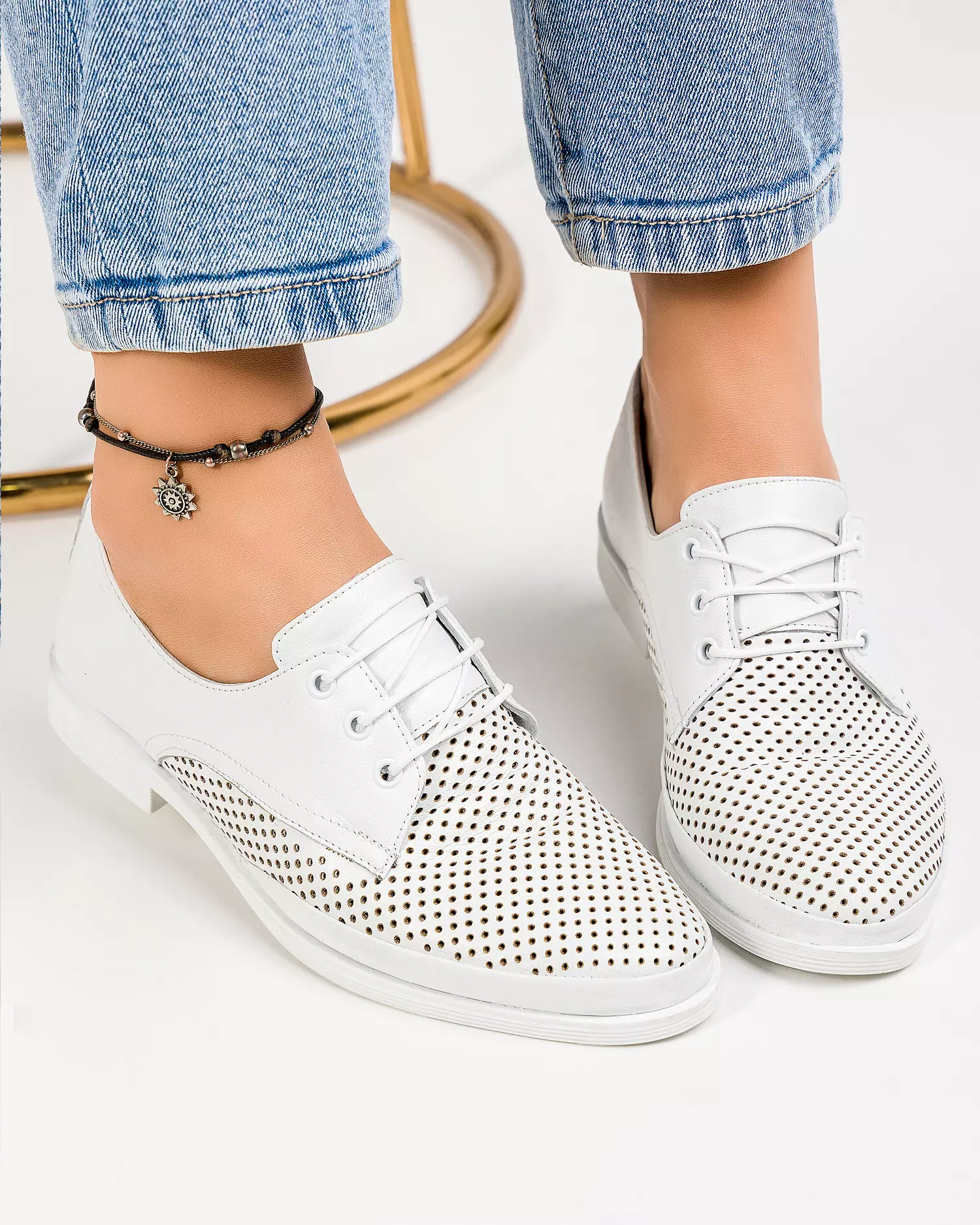pantofi-perforati-piele-naturala-casual-cu-siret-albi-akb1115-52177-2.webp