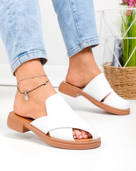 Papuci dama piele naturala albi cu talpa joasa F005-021