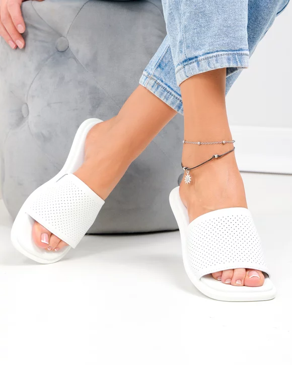 Papuci dama piele naturala albi perforati cu talpa flexibila F001-784