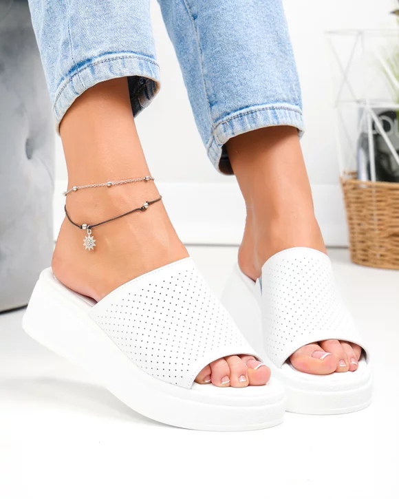 Papuci dama piele naturala albi perforati F001-861