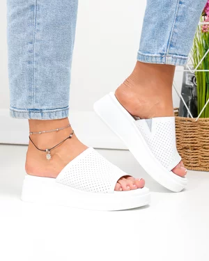 Papuci dama piele naturala albi perforati F001-861