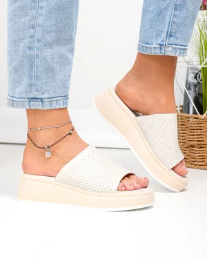 Papuci - Papuci dama piele naturala bej perforati cu talpa groasa F001-861