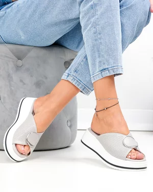 Papuci dama piele naturala gri cu talpa alba perforati T6026