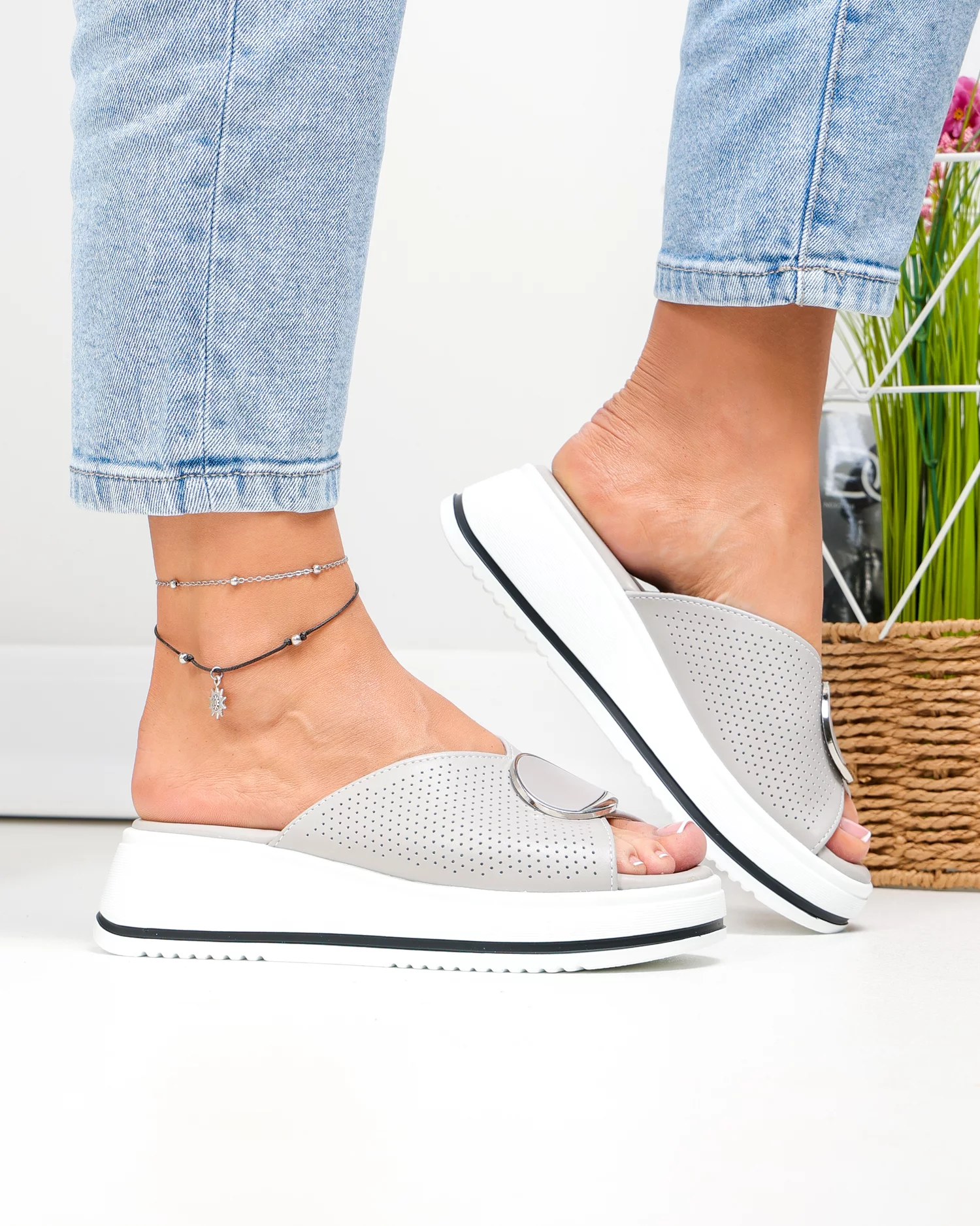 papuci-dama-piele-naturala-gri-cu-talpa-alba-perforati-t6026-93580-2.webp