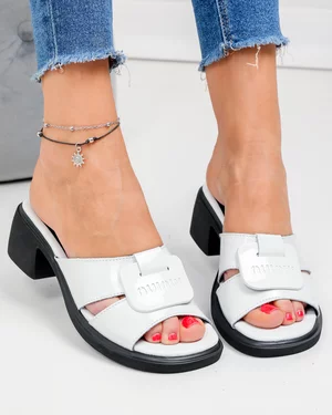 Incaltaminte Dama - Papuci dama piele naturala lacuita albi cu toc gros JY5762