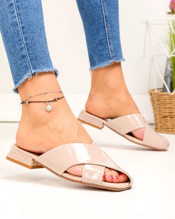 Papuci dama piele naturala lacuita roz cu varf partial inchis TN6504