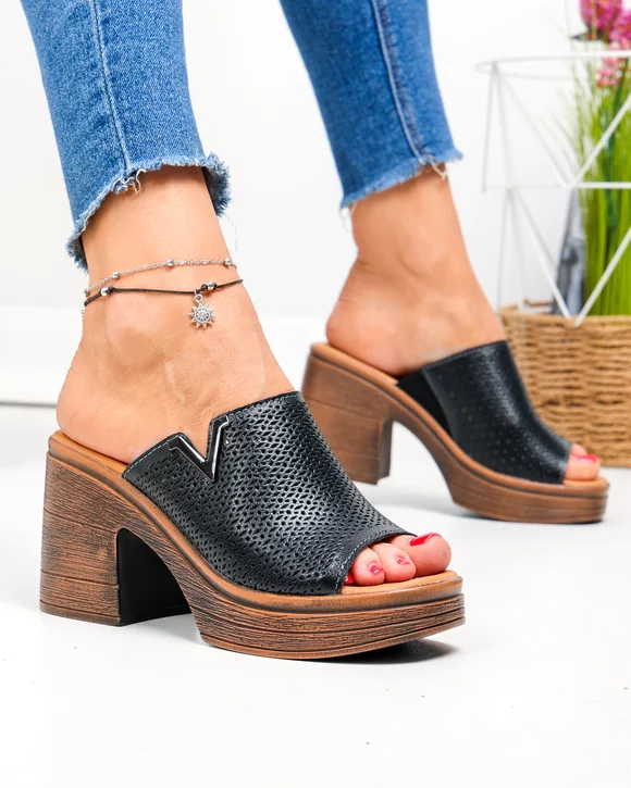 Papuci dama piele naturala negri cu insertie elastica si toc gros JY3695