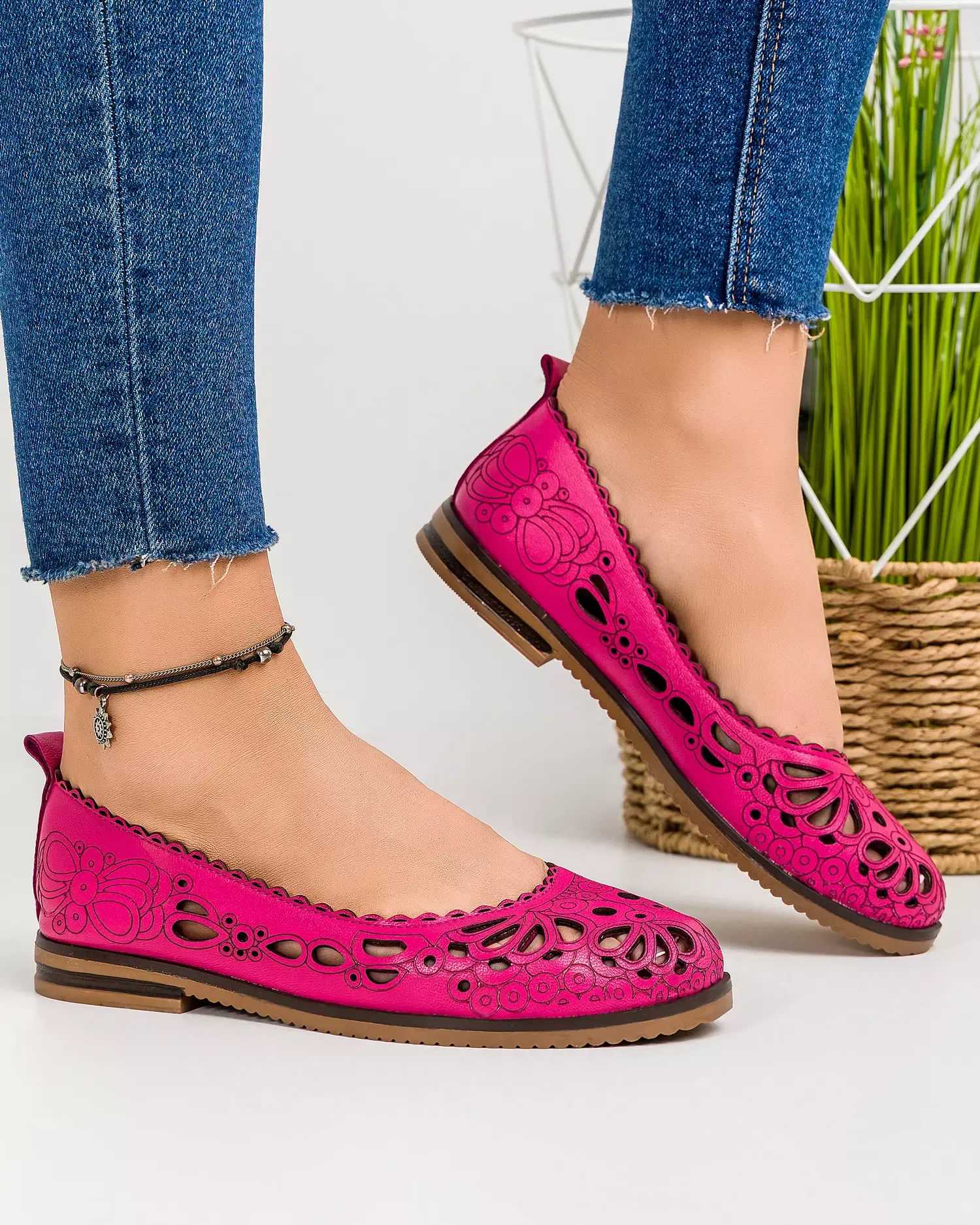 products/580/balerini-dama-piele-naturala-fucsia-cu-model-perforat-si-talpa-joasa-ak2035-50758.webp