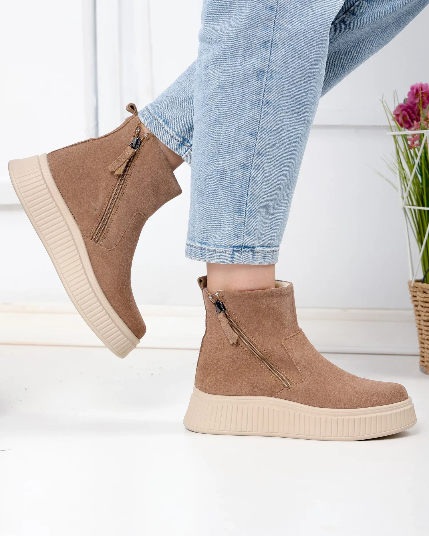 products/580/ghete-captusite-dama-piele-naturala-intoarsa-kaki-t7007-104815.webp