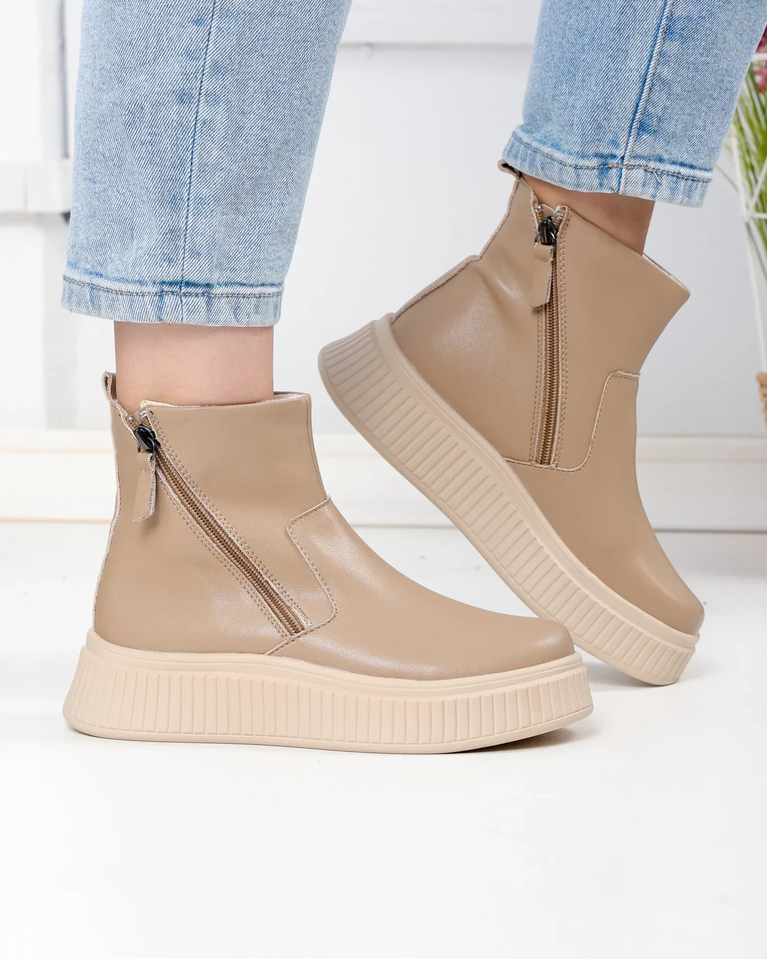 products/580/ghete-captusite-dama-piele-naturala-kaki-cu-inchidere-fermoare-laterale-t7007-104827.webp