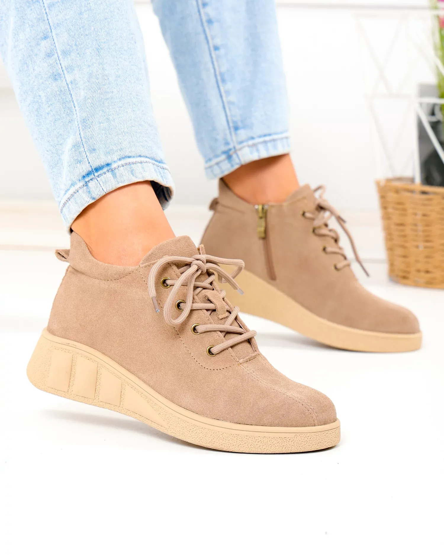 products/580/ghete-dama-scurte-khaki-din-piele-naturala-intoarsa-f002-657-f002-657-khaki-suede-105205.webp