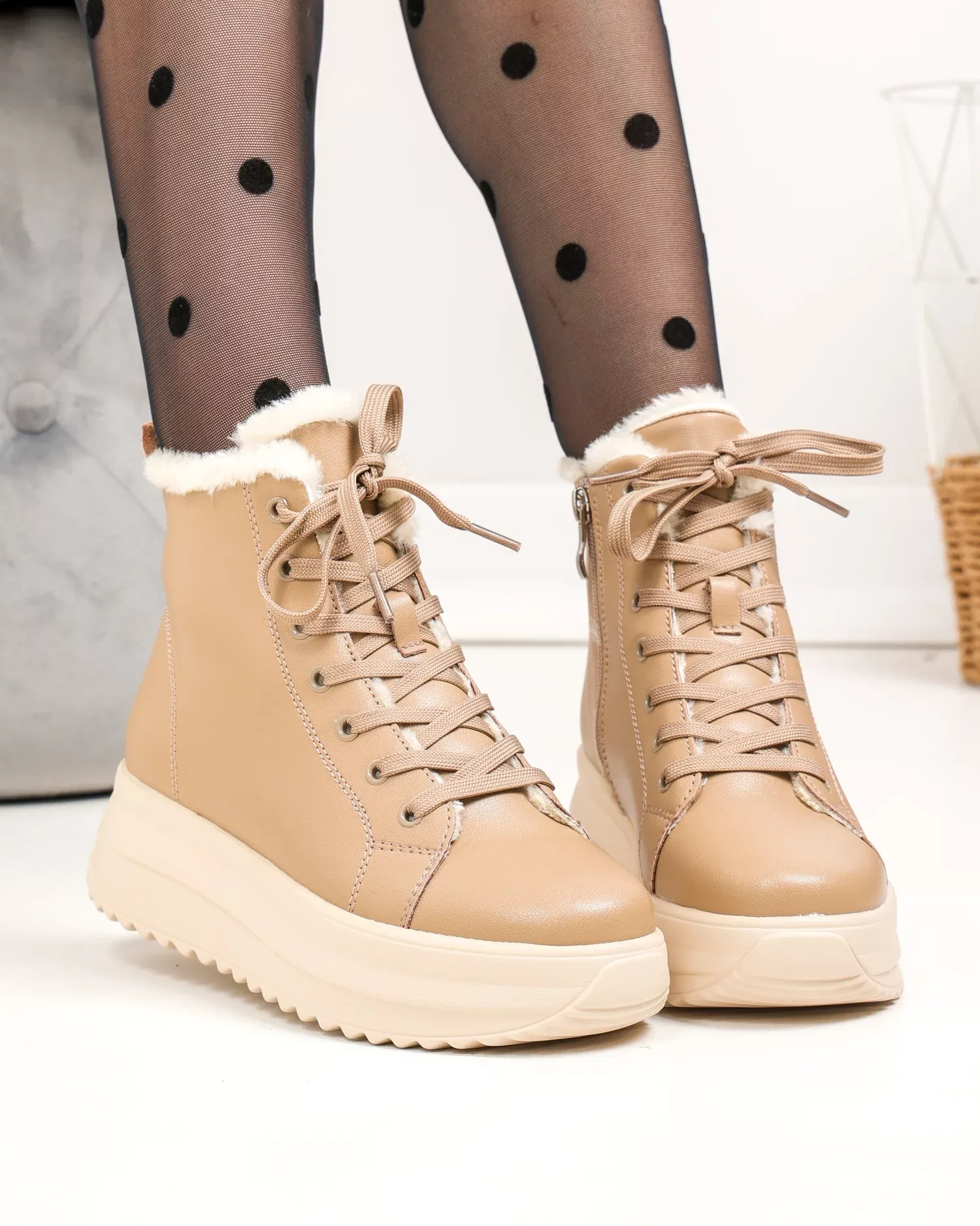products/580/ghete-imblanite-dama-piele-naturala-kaki-cu-inchidere-sireturi-si-fermoar-f002-296-96508.webp