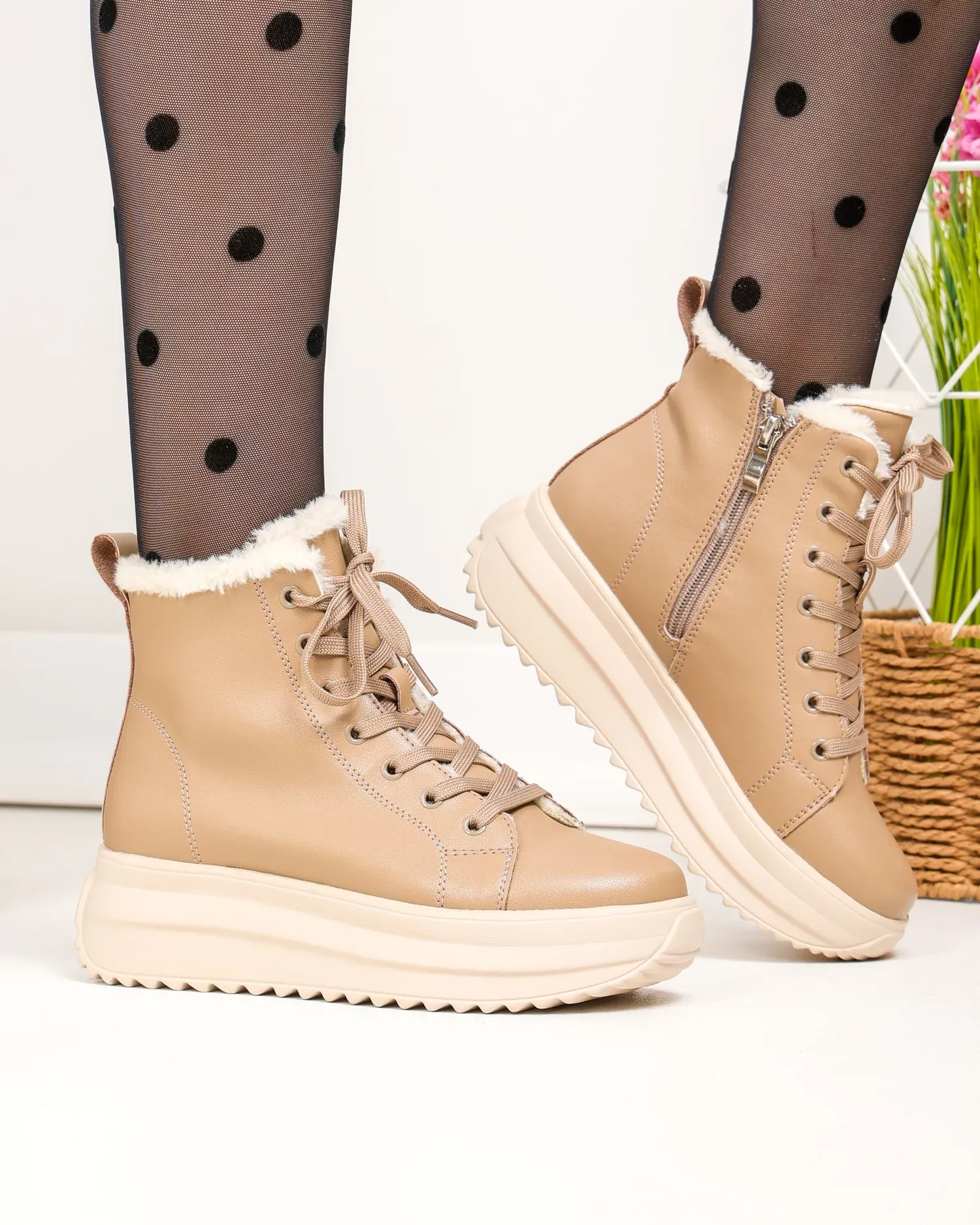 products/580/ghete-imblanite-dama-piele-naturala-kaki-cu-inchidere-sireturi-si-fermoar-f002-296-96514.webp