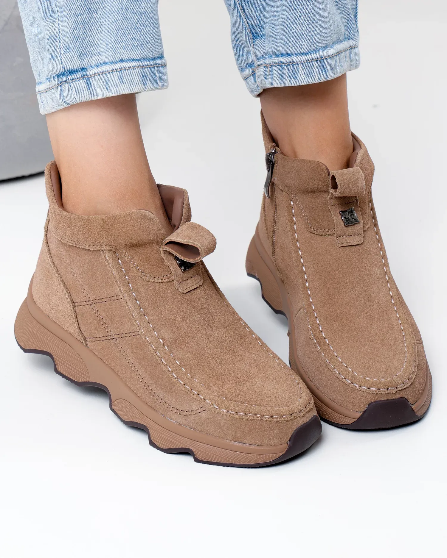 products/580/ghete-scurte-dama-piele-naturala-intoarsa-kaki-imblanite-cu-inchidere-fermoar-jy7911-104116.webp