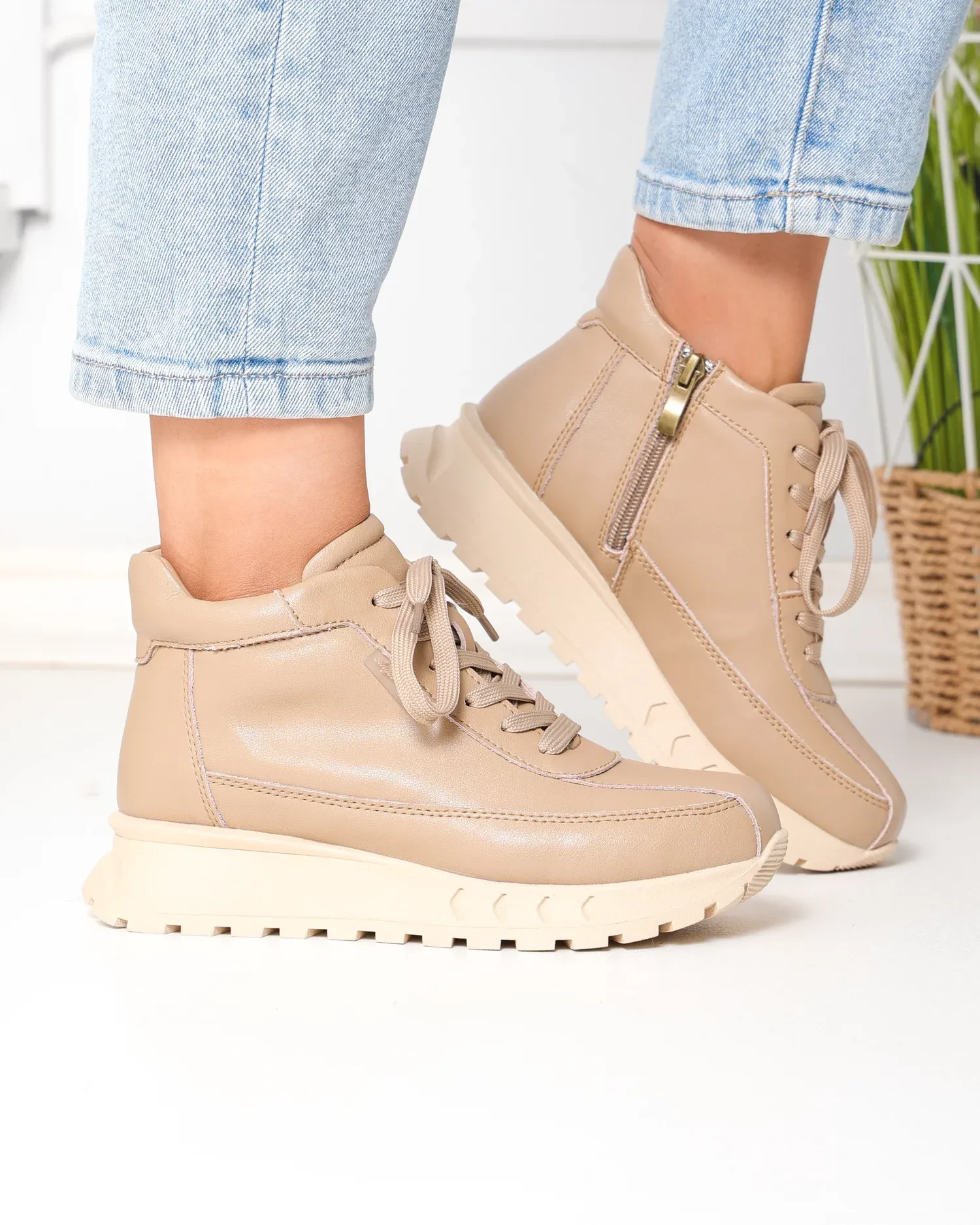 products/580/ghete-scurte-dama-piele-naturala-kaki-cu-inchidere-fermoar-f002-660-104428.webp