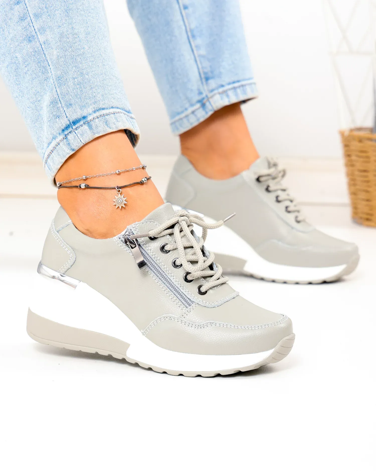 products/580/pantofi-casual-dama-din-piele-naturala-gri-zt-04-104995.webp