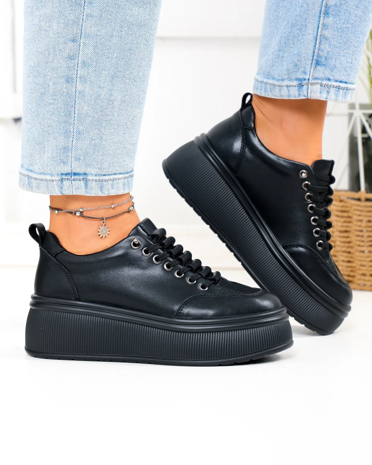 products/580/pantofi-casual-dama-din-piele-naturala-negri-cu-talpa-inalta-f002-670-105130.webp