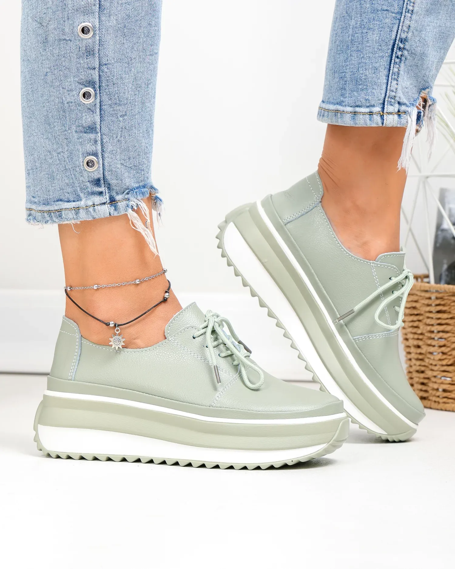 products/580/pantofi-casual-dama-piele-naturala-barilla-cu-inchidere-sireturi-t6055-95389.webp