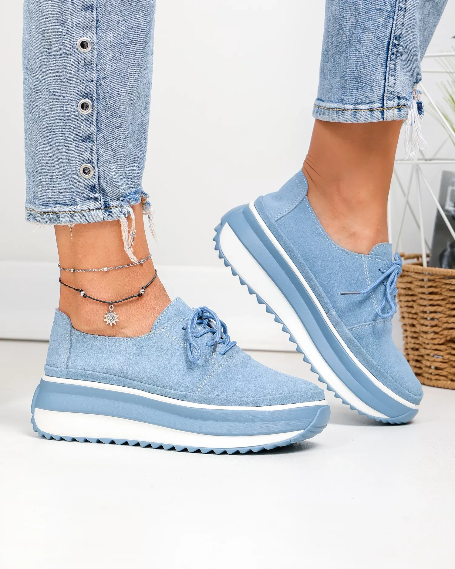 products/580/pantofi-casual-dama-piele-naturala-intoarsa-albastri-cu-inchidere-sireturi-t6055-95974.webp