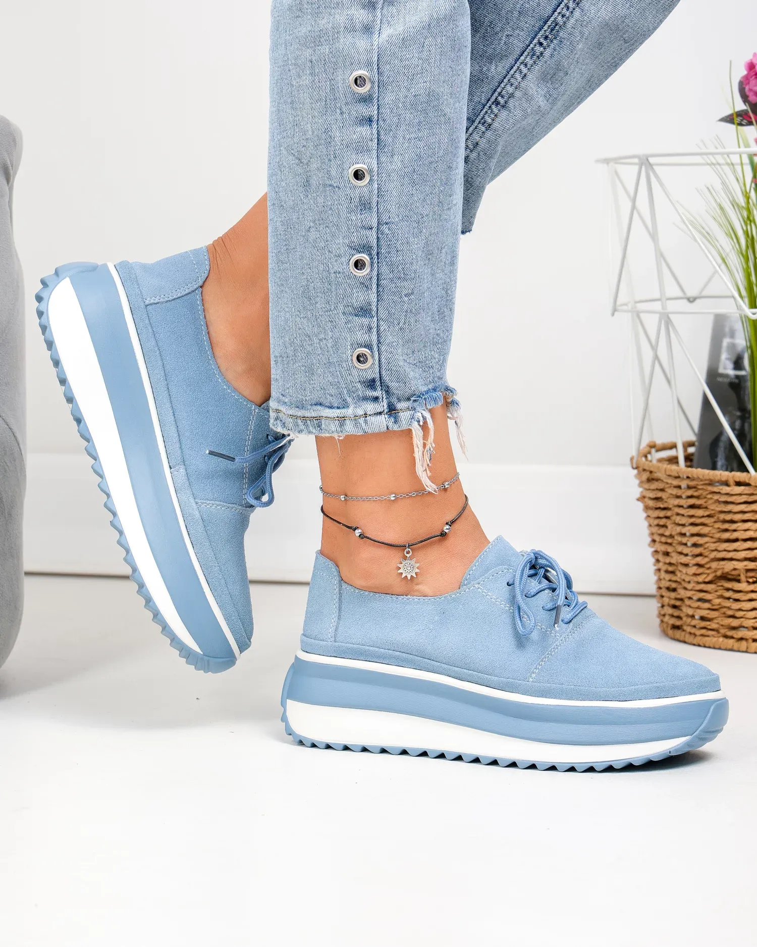 products/580/pantofi-casual-dama-piele-naturala-intoarsa-albastri-cu-inchidere-sireturi-t6055-95977.webp