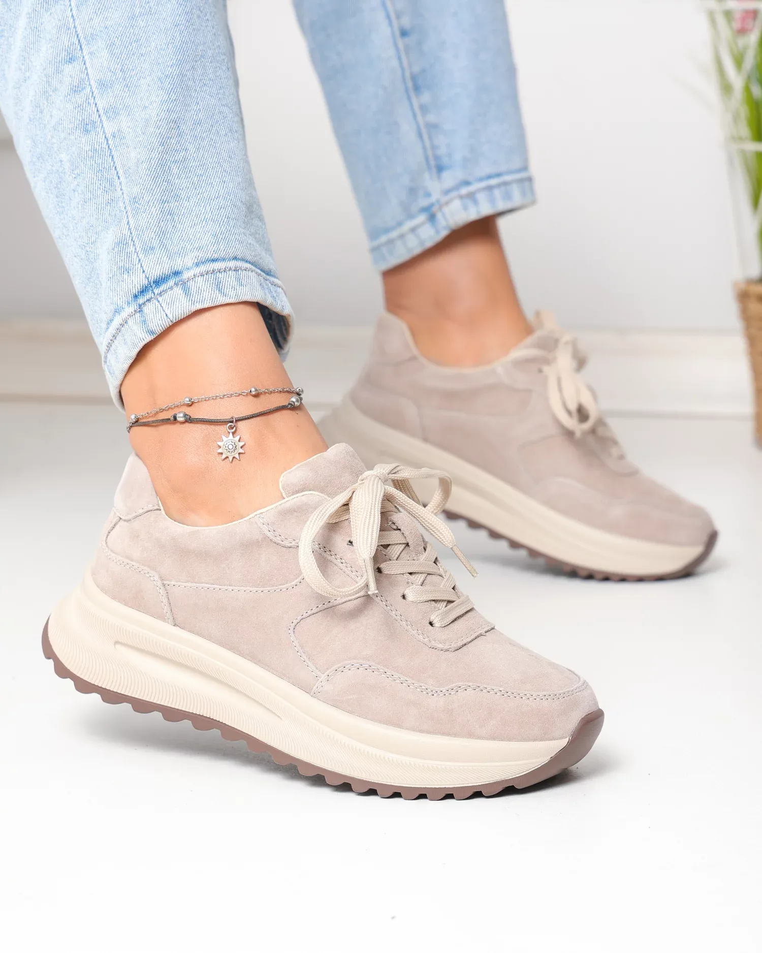 products/580/pantofi-casual-dama-piele-naturala-intoarsa-bej-cu-talpa-groasa-f001-989-104491.webp