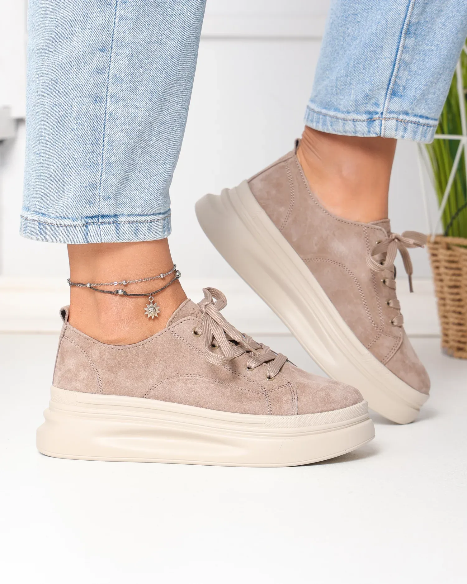 products/580/pantofi-casual-dama-piele-naturala-intoarsa-kaki-cu-inchidere-sireturi-f007-997-104560.webp