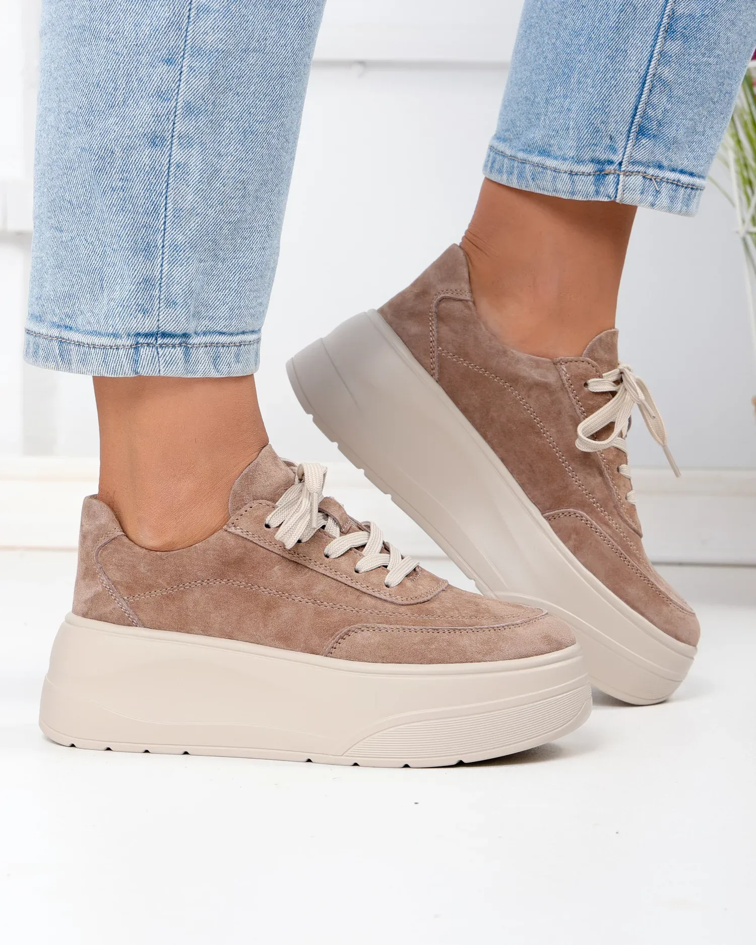 products/580/pantofi-casual-dama-piele-naturala-intoarsa-kaki-cu-talpa-groasa-si-inchidere-sireturi-f005-033-104239.webp