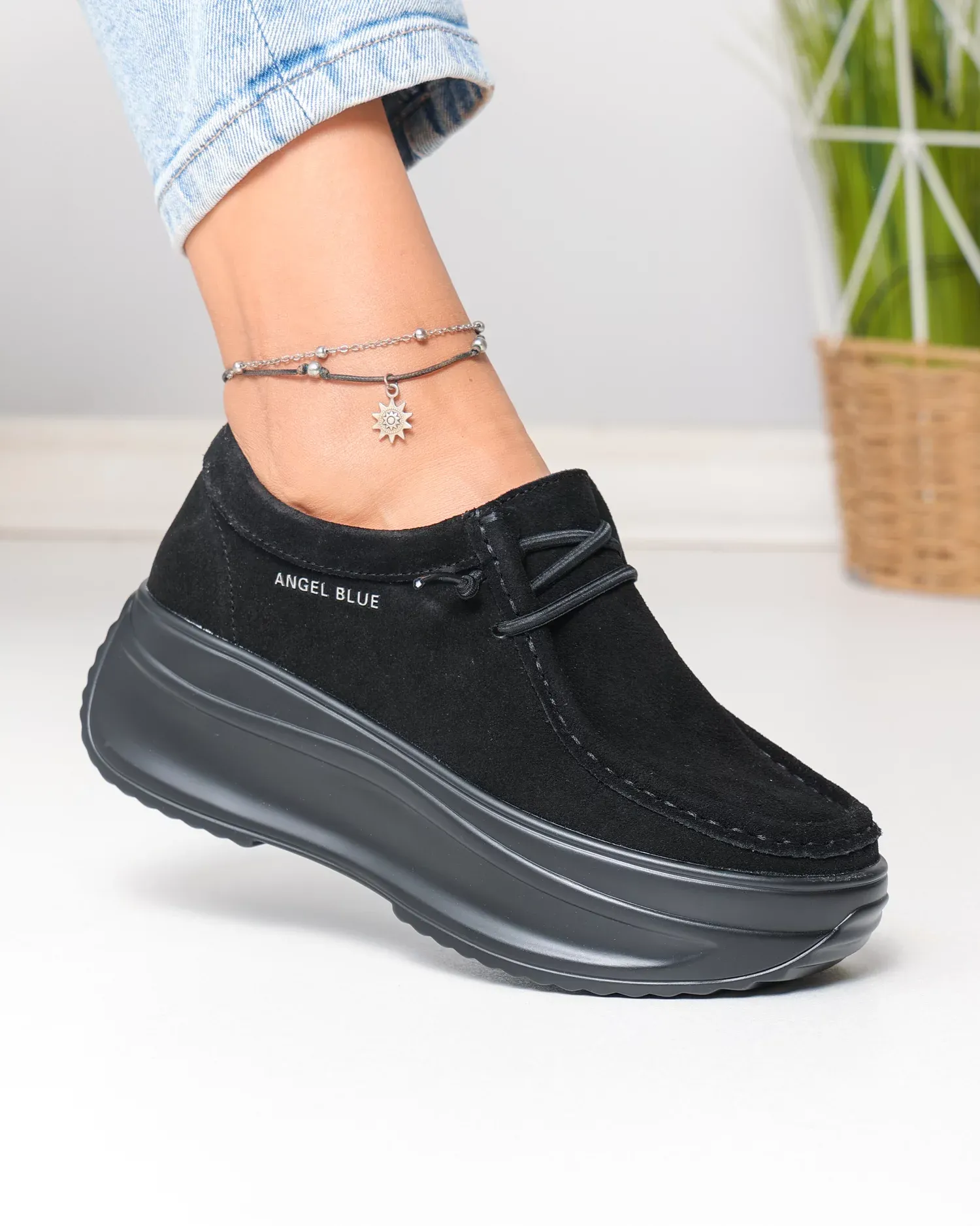 products/580/pantofi-casual-dama-piele-naturala-intoarsa-negri-cu-talpa-groasa-f002-672-104626.webp